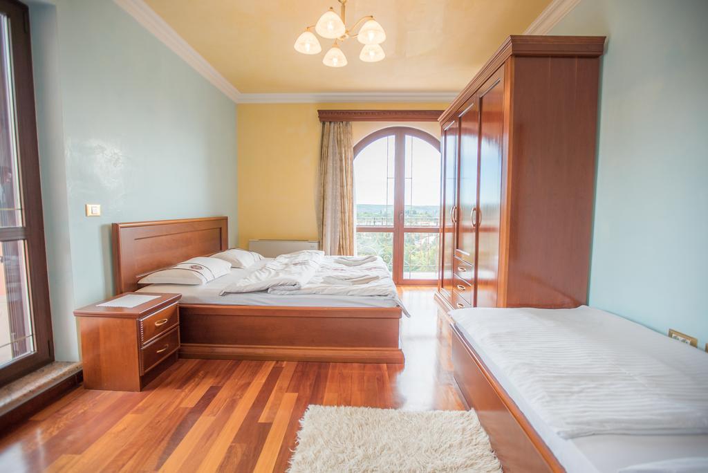 Apartments Leonarda ปอร์โตรอซ ภายนอก รูปภาพ