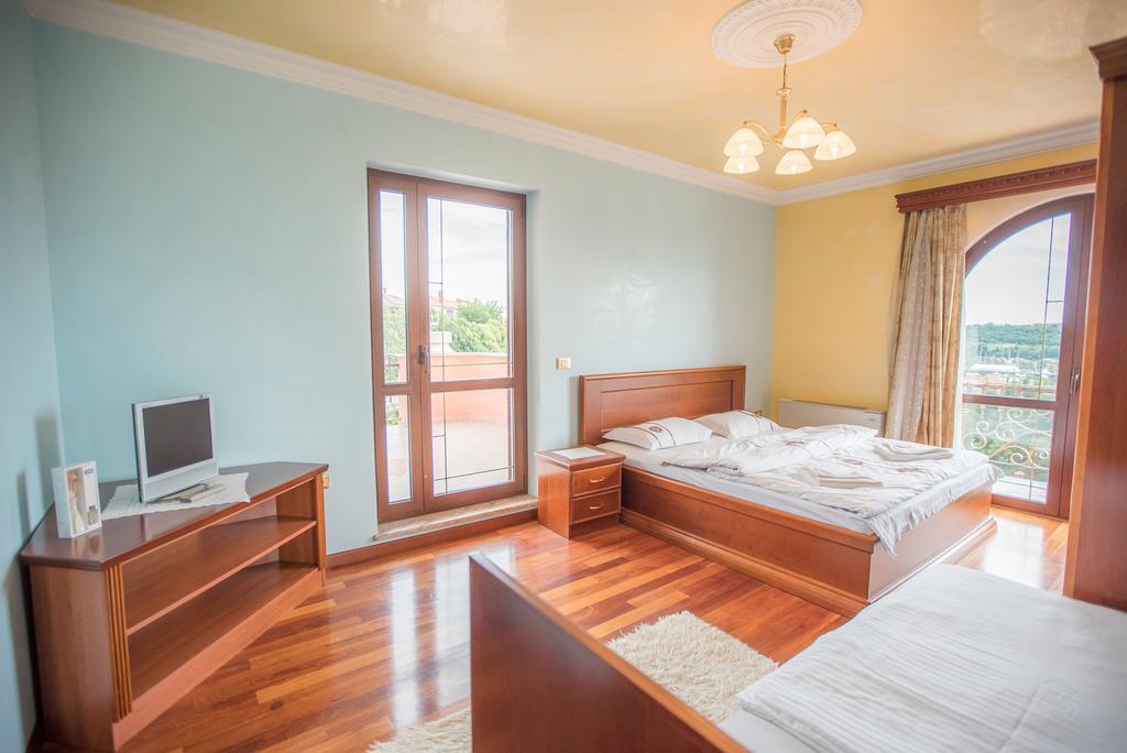 Apartments Leonarda ปอร์โตรอซ ภายนอก รูปภาพ